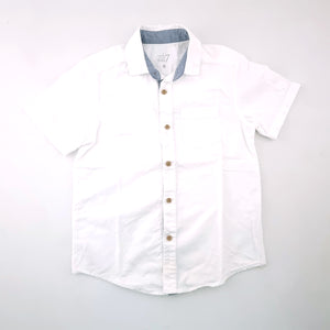 <b><span style="background-color: #FFC808"><font color="black">&nbsp;*PLAYGROUND*&nbsp;</font></span></b>  7-8Y Boys White Fancy Shirt With Blue Collar - Woolworths