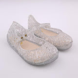 <b><span style="background-color: #ee1f44"><font color="white">&nbsp;*NEW*&nbsp;</font></span></b> Size 9 Silver Glitter Shoes - Blu Belle