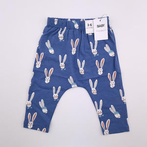 <b><span style="background-color: #ee1f44"><font color="white">&nbsp;*NEW*&nbsp;</font></span></b> 3-6M Boys Blue With Bunnies Leggings - Cotton On