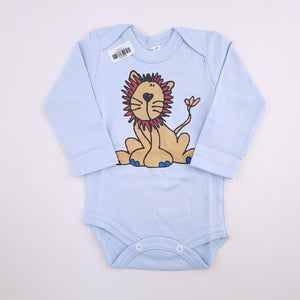 <b><span style="background-color: #ee1f44"><font color="white">&nbsp;*NEW*&nbsp;</font></span></b> 3-6M Boys Blue With Lion Onesie - No Brand
