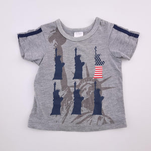 <b><span style="background-color: #FFC808"><font color="black">&nbsp;*PLAYGROUND*&nbsp;</font></span></b>  3-6M Grey New York Shirt - Edgars 123