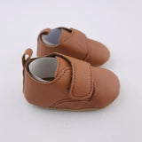 <b><span style="background-color: #ee1f44"><font color="white">&nbsp;*NEW*&nbsp;</font></span></b> Size 1 Brown Fold Over Shoe - Shein