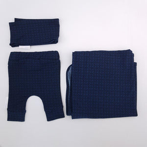 <b><span style="background-color: #ee1f44"><font color="white">&nbsp;*NEW*&nbsp;</font></span></b> Newborn Girls Blue and Black Set - Boebs and Lainie