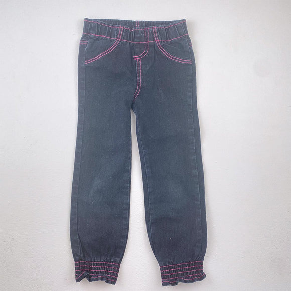 3-4Y Girls Black Jean With Pink Stich - Qtee